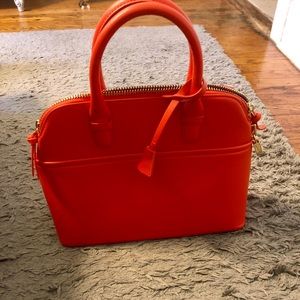Medium sized hand bag